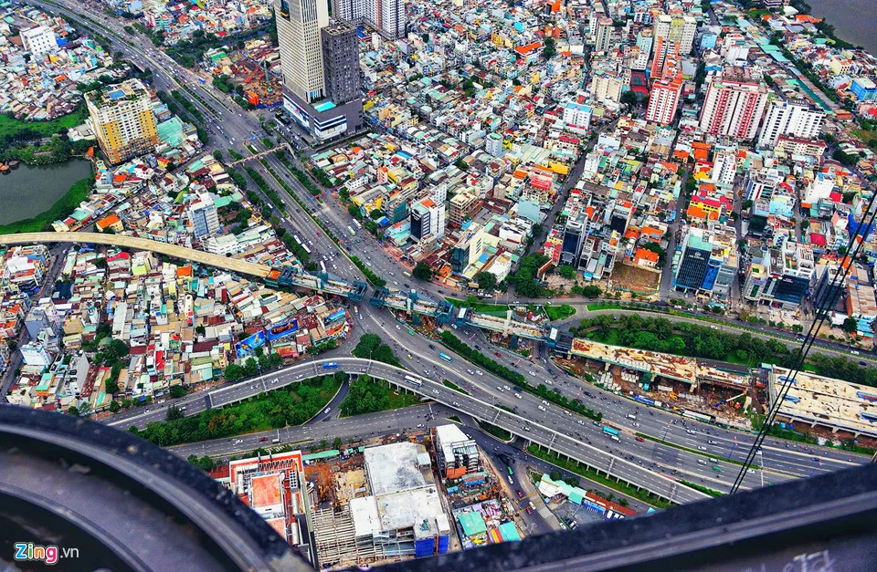 Sai Gon nhin tu dinh toa nha cao nhat Viet Nam hinh anh 18