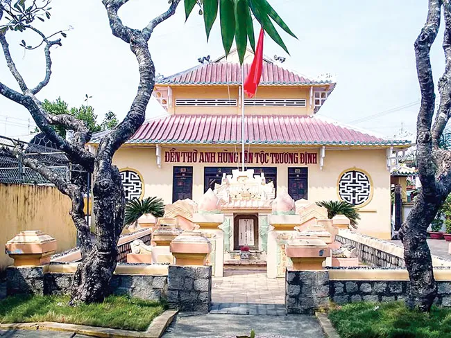 Khí tiết Trương Công Định ảnh 3