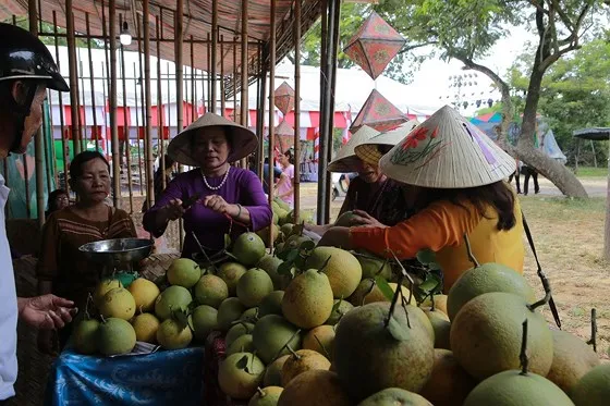 Độc đáo lễ hội Thanh Trà – hương vị xứ Huế ảnh 2