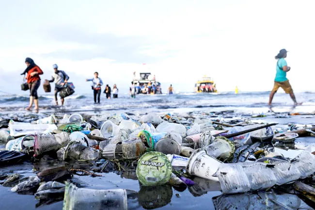 Châu Á bội thực du khách Trung Quốc: Tiêu nhiều, phá không ít ảnh 1