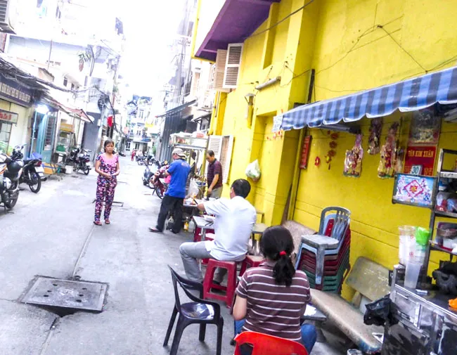 Buýt mi ni vào hẻm: Kẹt cả chùm ảnh 1