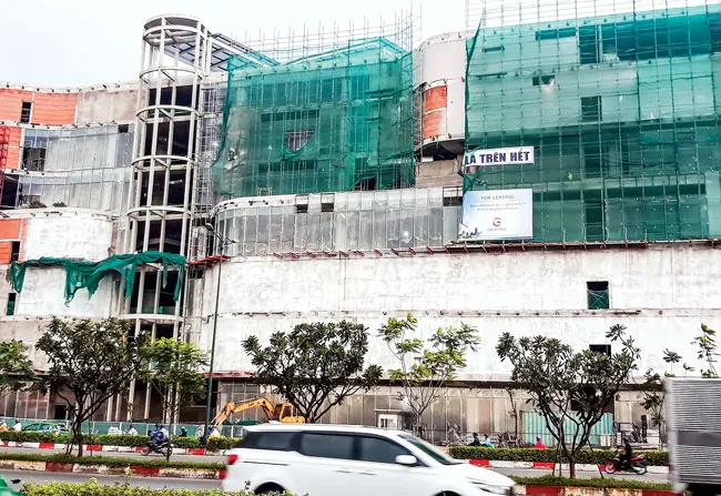 Thi công nhà cao tầng ở TPHCM: Nhiều công trình mất an toàn lao động ảnh 1