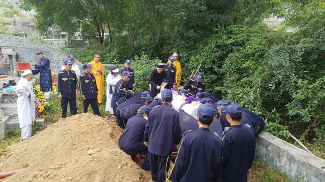 Những tấm lòng bác ái ảnh 3