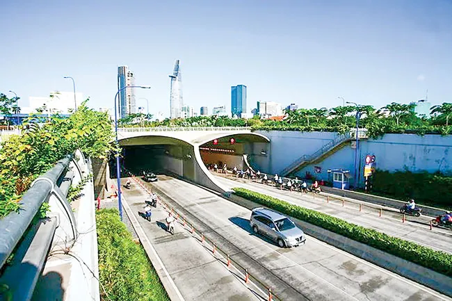 Phát triển nguồn nhân lực tránh tụt hậu ảnh 1