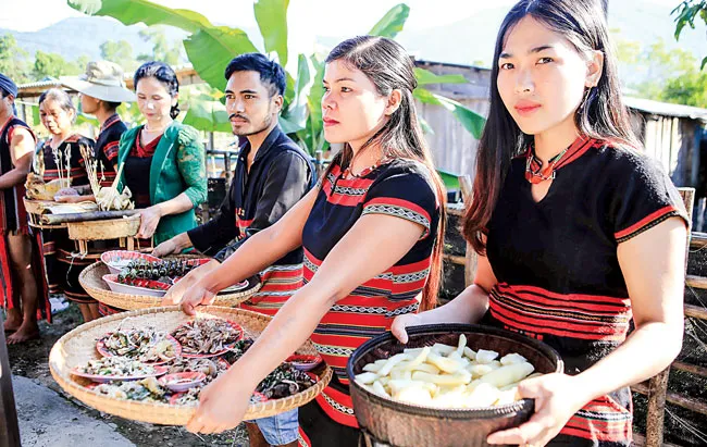 Lễ hội Aza Koonh của đồng bào Pa Cô ảnh 3