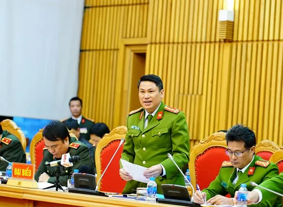 Khởi tố, bắt giam Hưng kính - đối tượng cầm đầu bảo kê chợ Long Biên ảnh 2