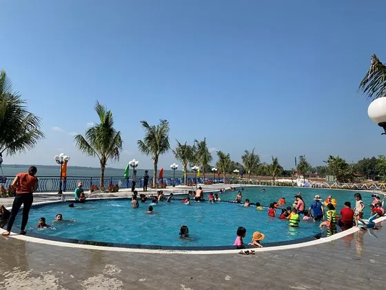 Đi giữa màu xanh đảo Ó ảnh 4 Đi giữa màu xanh đảo Ó ảnh 4