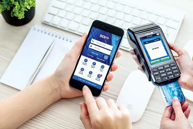 Thanh toán không dùng tiền mặt (Kỳ 1): Luôn ở thế bị động ảnh 1