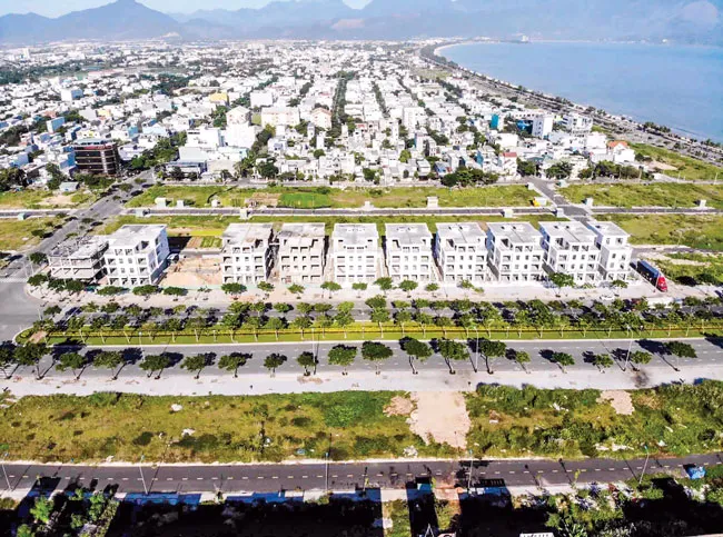 Hết thời đầu cơ dự án trên giấy ảnh 1