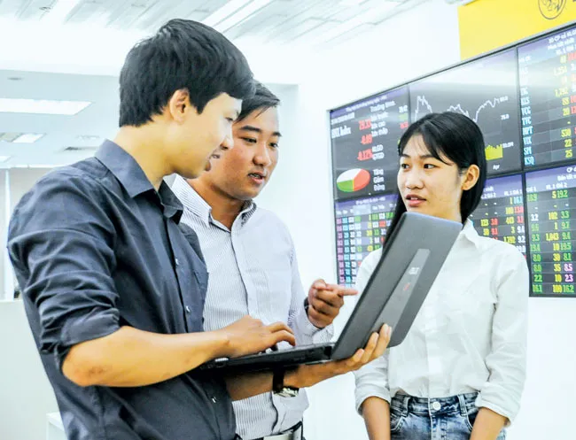 Nghịch lý dòng vốn trên sàn chứng khoán (Kỳ 2): Chung tay gỡ nút thắt ảnh 1