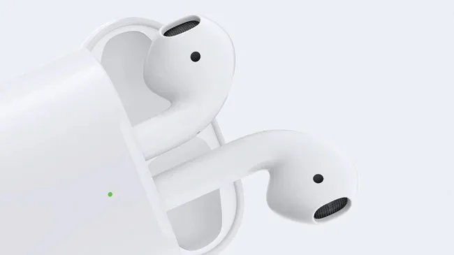 Cuộc đối đầu Airpods 2 & Samsung Buds ảnh 1
