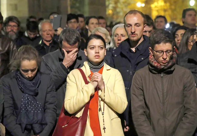 Nhà thờ Đức Bà Paris cháy: Cần 10-20 năm phục dựng ảnh 2