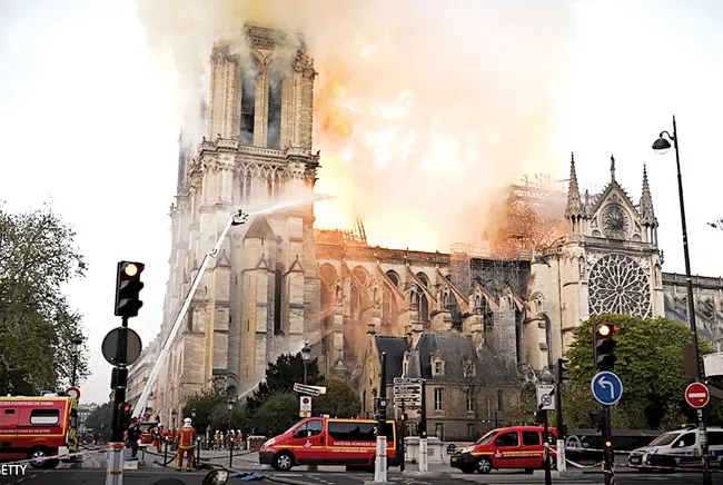 Nhà thờ Đức Bà Paris cháy: Cần 10-20 năm phục dựng ảnh 3