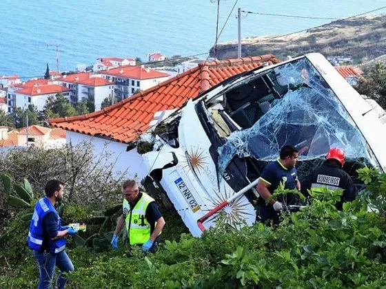 Tai nạn giao thông tại Bồ Đào Nha, 29 du khách thiệt mạng, 28 người khác bị thương ảnh 10 Tai nạn giao thông tại Bồ Đào Nha, 29 du khách thiệt mạng, 28 người khác bị thương ảnh 9