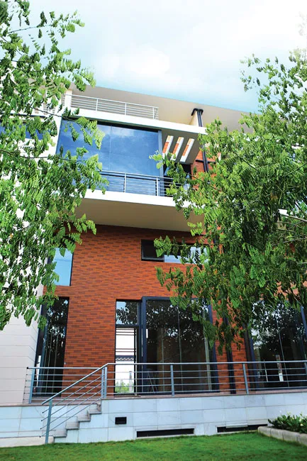 Kiến trúc Địa Trung Hải tại Sài Gòn ảnh 4