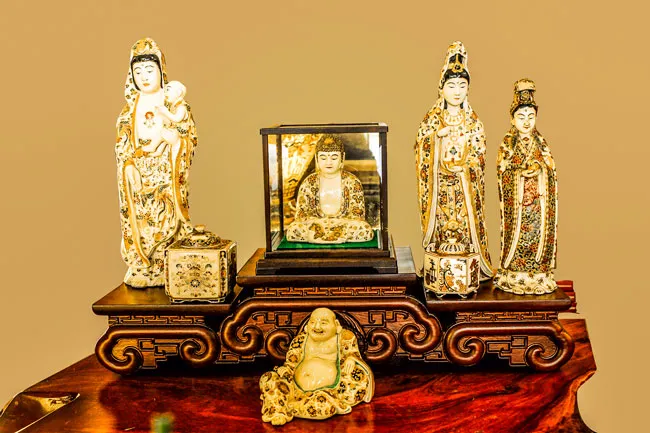 Ánh Đạo Vàng trên gốm cổ Nhật Bản ảnh 7