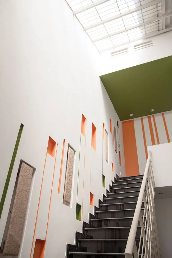 Đón nắng và gió cùng cầu thang ảnh 2