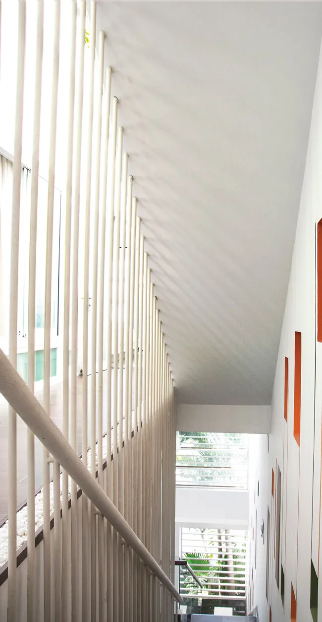 Đón nắng và gió cùng cầu thang ảnh 5