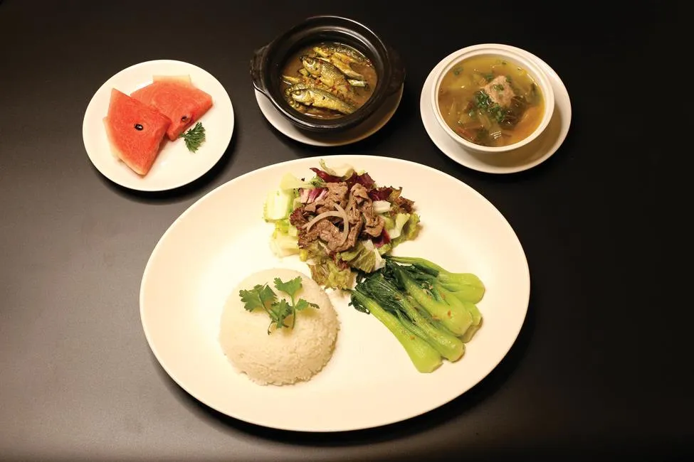 Bữa trưa cùng doanh nhân tại REX Sài Gòn ảnh 2