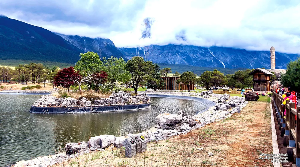 Ngọc Long Tuyết Sơn quanh năm tuyết trắng ảnh 6