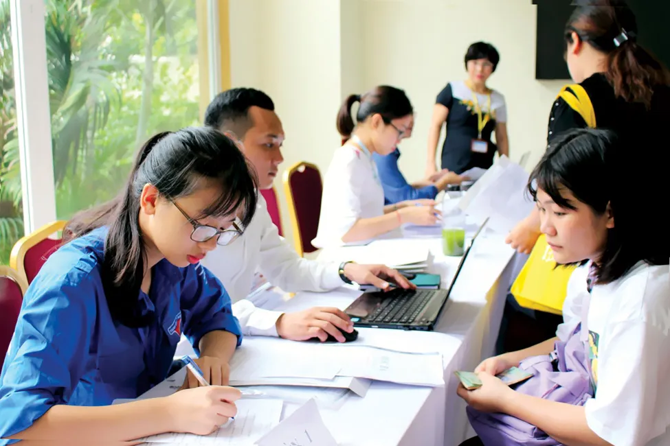 Đắng cay, lo ngại sĩ tử thời nay ảnh 1