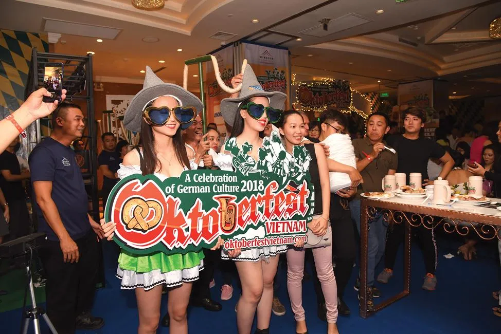 Sôi động lễ hội bia Oktoberfest tại Windsor Plaza ảnh 5