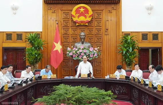 Thủ tướng Nguyễn Xuân Phúc phát biểu tại cuộc họp. Ảnh: VGP