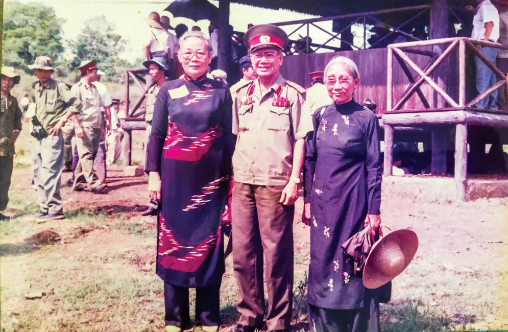 Thanh gươm báu và bài học đánh giặc ảnh 1