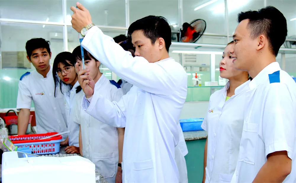 Tuyển sinh “chui” hệ cao đẳng ảnh 2