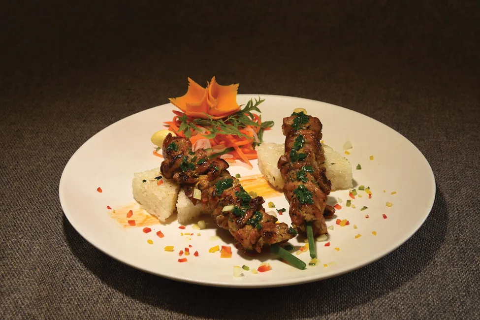 Bữa trưa thư giãn cùng khách sạn Rex ảnh 1