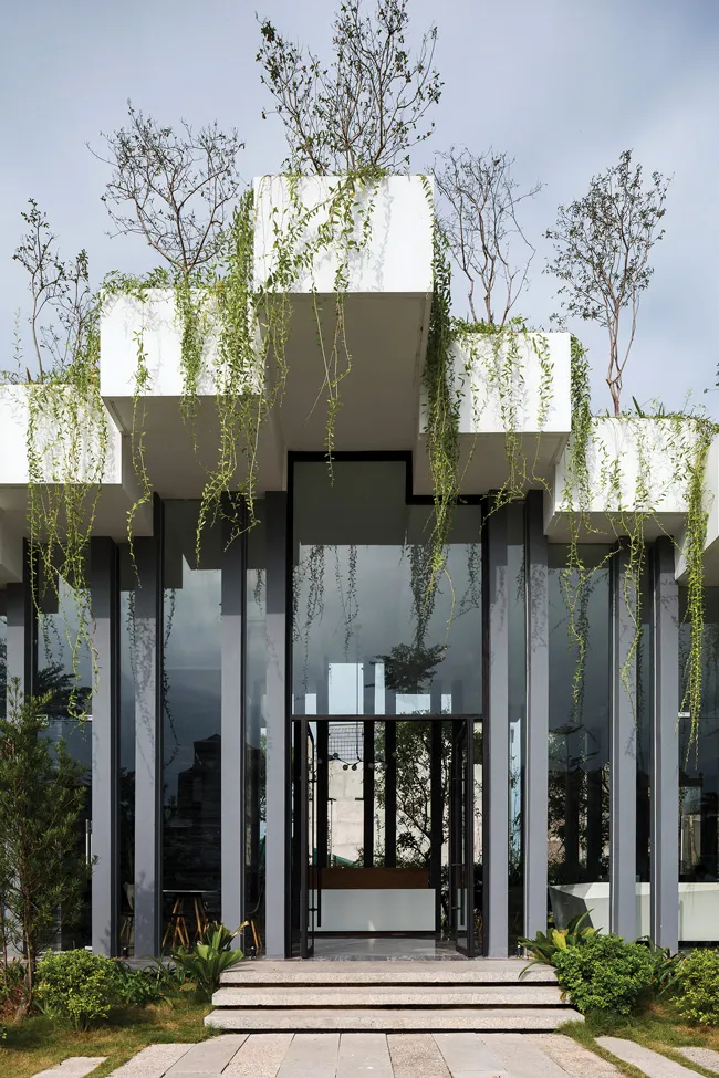 Cuốn hút thị giác cùng Fly Box ảnh 1