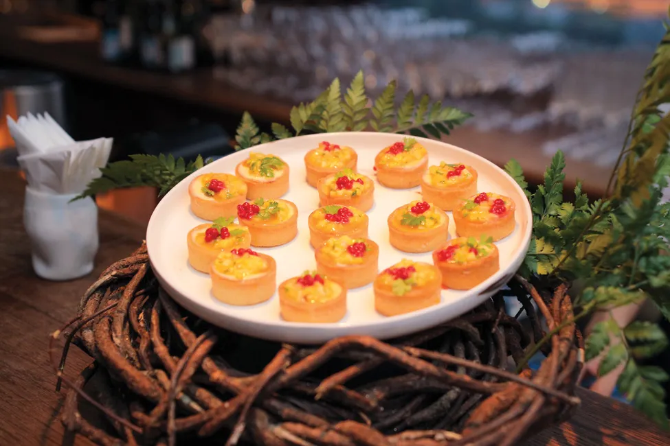 Tiệc rượu vang và phô mai cùng hôtel des arts saigon ảnh 5