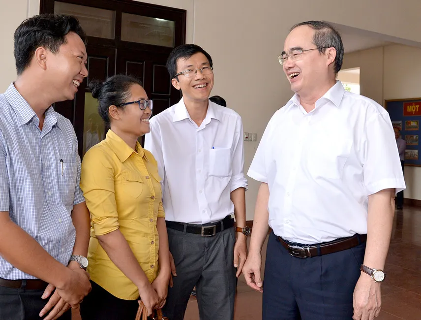 Thu hút, trọng dụng nhân tài trong cơ quan nhà nước - Hoàn thiện chính sách về sử dụng người tài ảnh 1