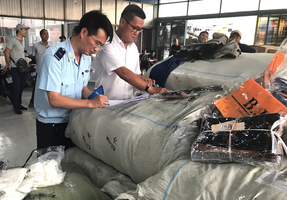 Mập mờ hàng Việt ảnh 1