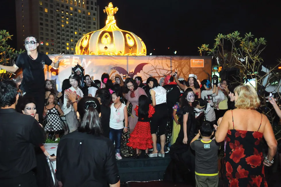 Đêm hội Halloween cùng Rex Hotel Saigon ảnh 5