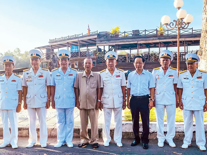 Hào hùng truyền thống Đoàn tàu không số ảnh 1