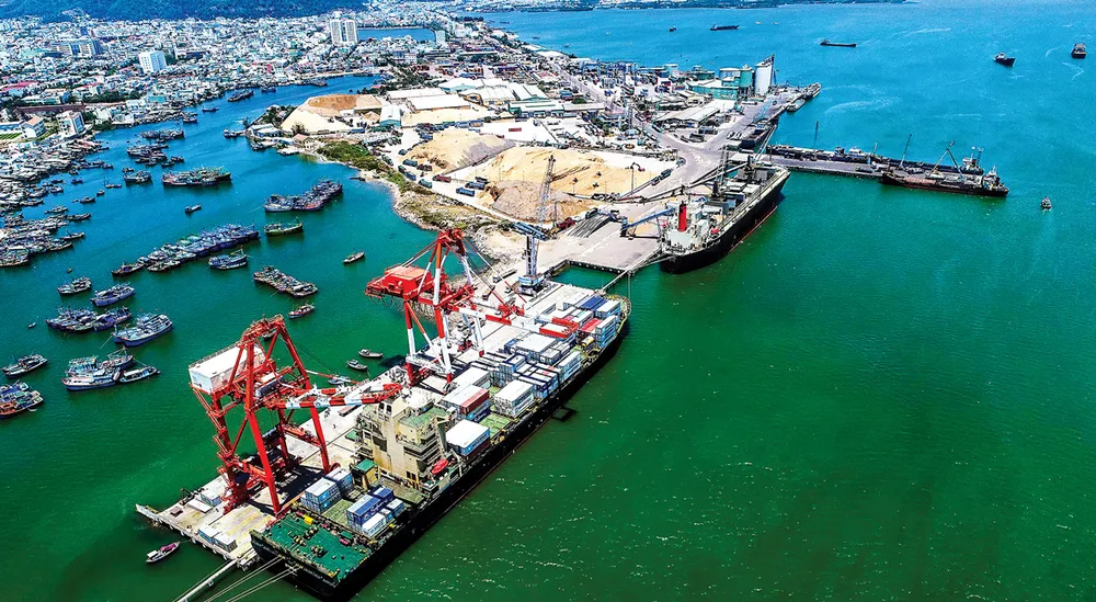 Vẫn kỳ vọng khơi thông cảng biển miền Trung ảnh 1