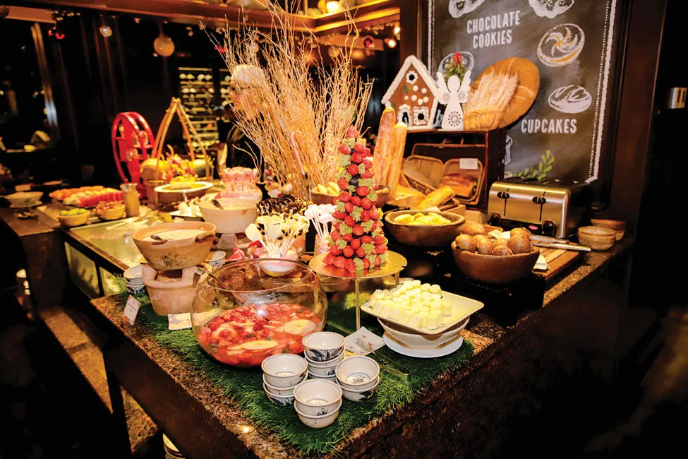 Du hành mùa lễ hội tại khách sạn Hôtel Des Arts Saigon ảnh 5