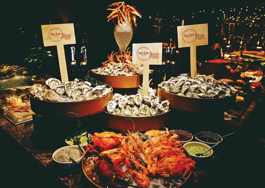 Du hành mùa lễ hội tại khách sạn Hôtel Des Arts Saigon ảnh 2