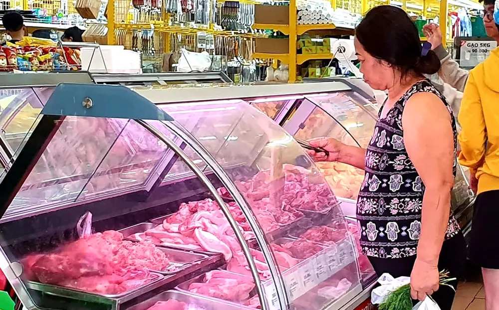 Ngăn chặn các hành vi làm giá thịt heo ảnh 1