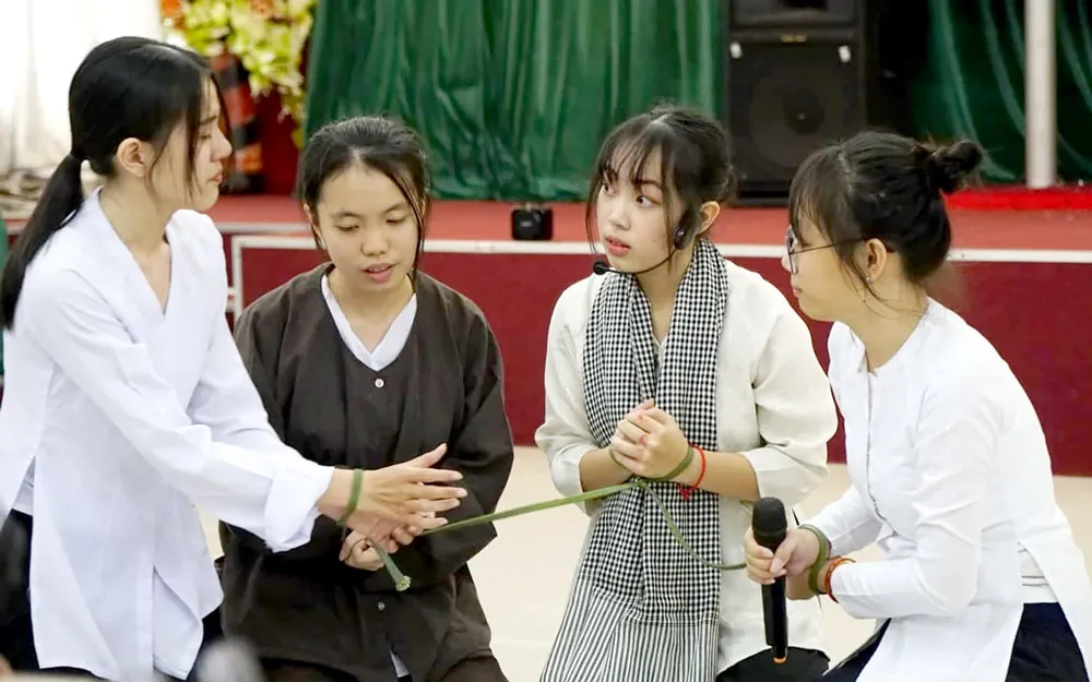 Dạy học trải nghiệm với sân khấu học đường ảnh 1