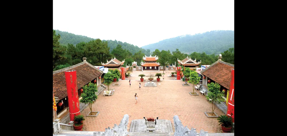 Miền hoài cổ mùa lá phong ảnh 1