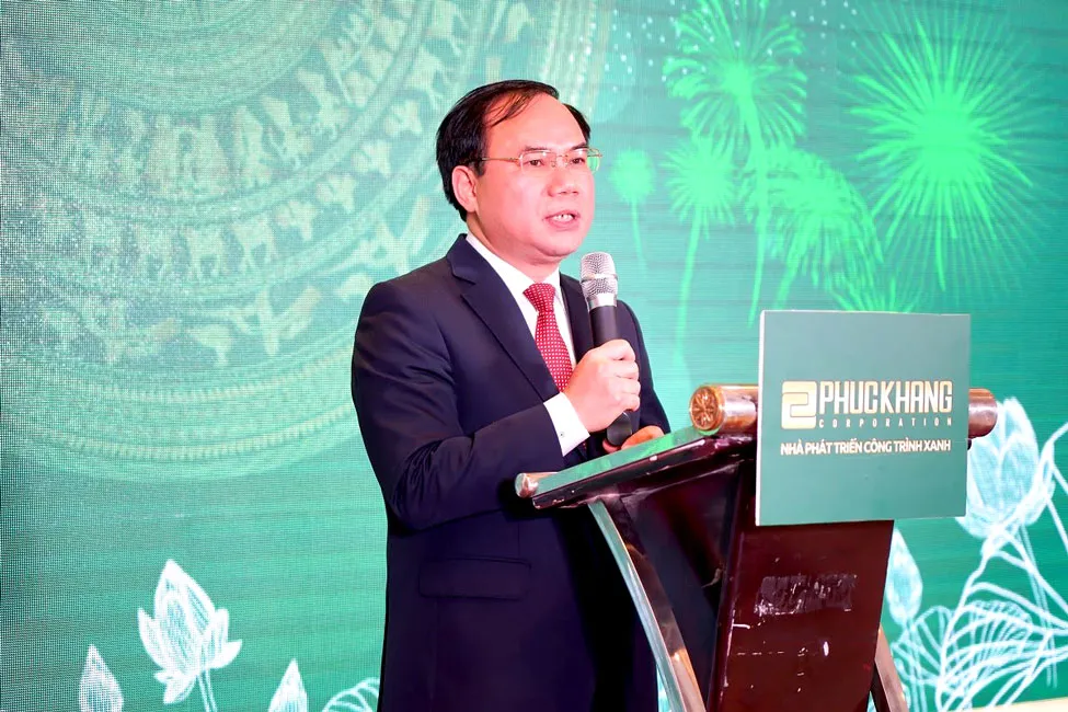 Phúc Khang tặng căn hộ và sổ đỏ cho nhân viên tổng trị giá 60 tỷ đồng ảnh 2