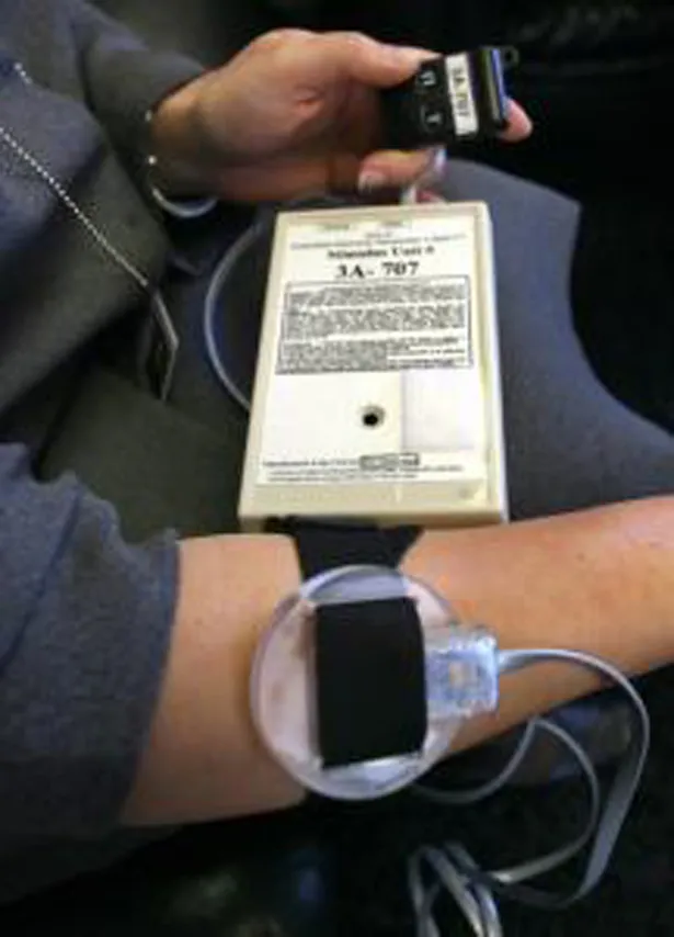 Mỹ cấm ESD trong điều trị một số trường hợp ảnh 1