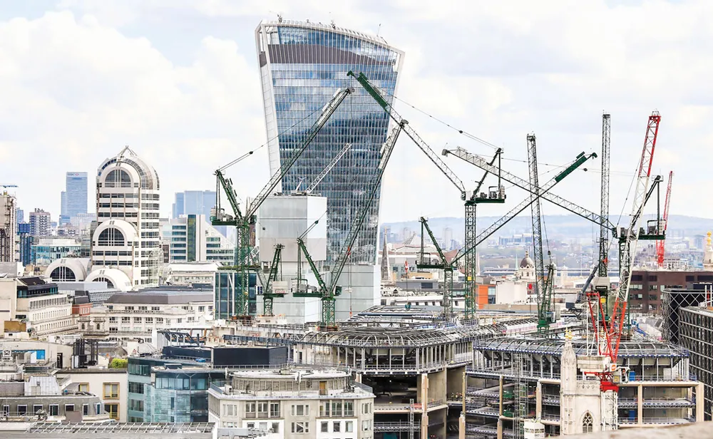 Nguy cơ vỡ nợ bất động sản ở Anh ảnh 1