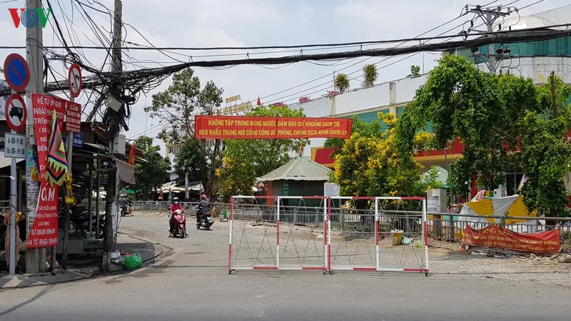 người dân vùng ven ở tphcm đồng lòng chống dịch covid-19 hình 2 nguoi dan vung ven o tphcm dong long chong dich covid-19 hinh 2