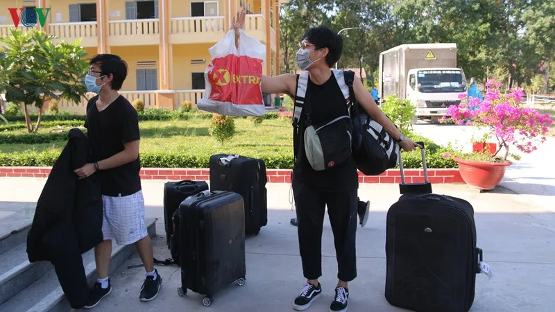 anh: bin rin phut chia tay tai khu cach ly truong qs quan doan 4 hinh 6