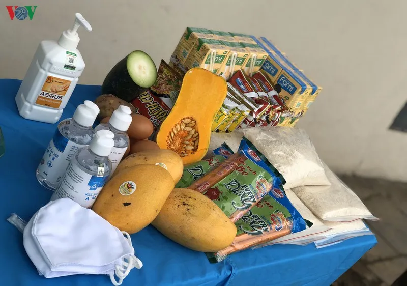 anh: thom thao nhung tam long ho tro nguoi ngheo vuot qua dai dich hinh 4