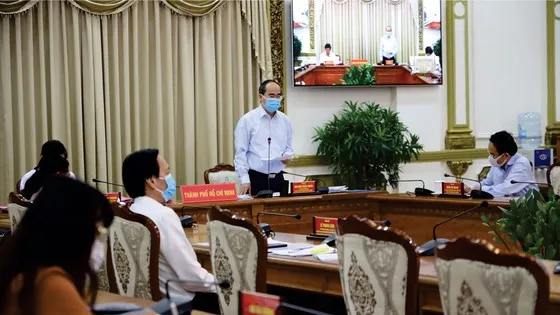 Kiểm soát chặt chẽ dịch bệnh, nỗ lực khôi phục kinh tế ảnh 1