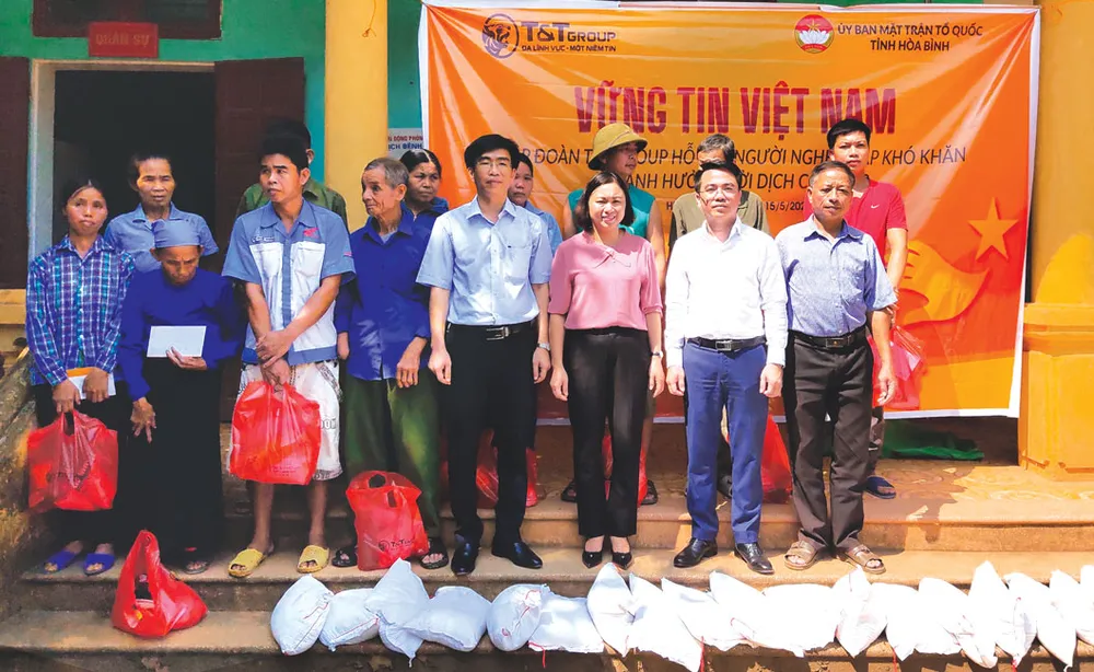 Niềm hạnh phúc của gần 6.000 hộ nghèo ảnh 1